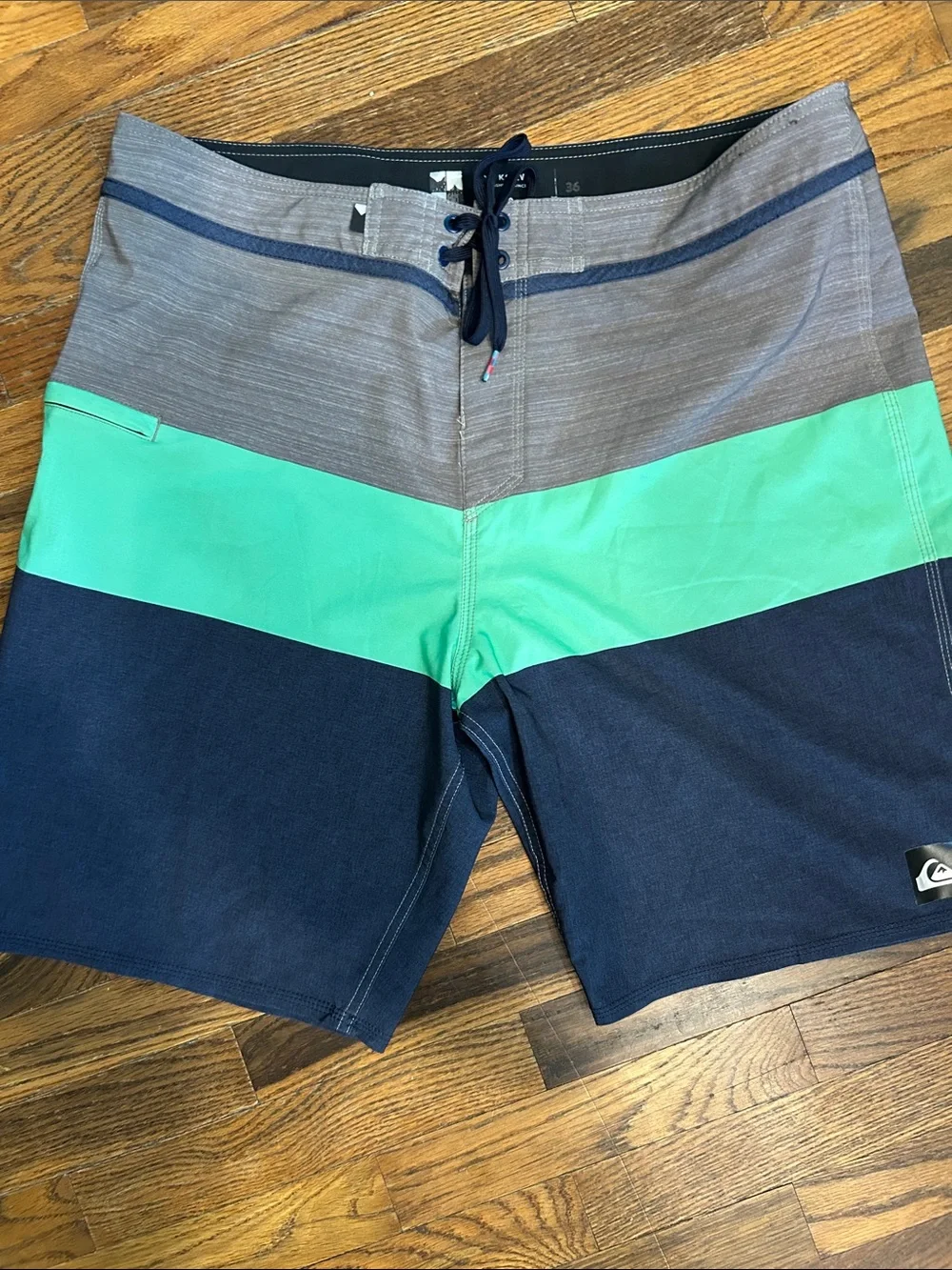 Quiksilver Men’s Navy Mint Gray Colorblock Board Shorts
